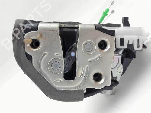 Used Rear left lock TOYOTA YARIS (_P13_) 1.5 Hybrid (NHP130_, NHP130) (101 hp) 25444998