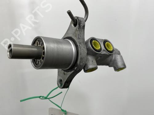 Brake master cylinder FORD KUGA I 2.0 TDCi 4x4 | BP27725307M77 