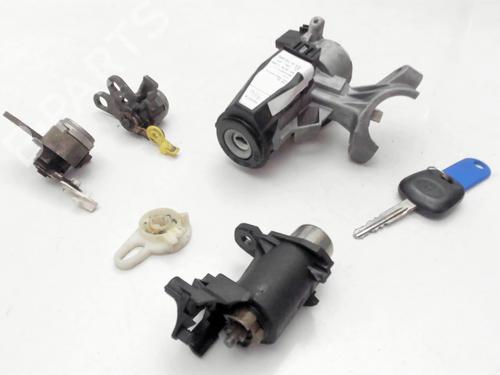 Blocchetto accensione Blocchetto accensione TOYOTA YARIS (_P1_) 1.3 (SCP12_, SCP13_, SCP12R, SCP13R) (87 hp) 37166113 37166113