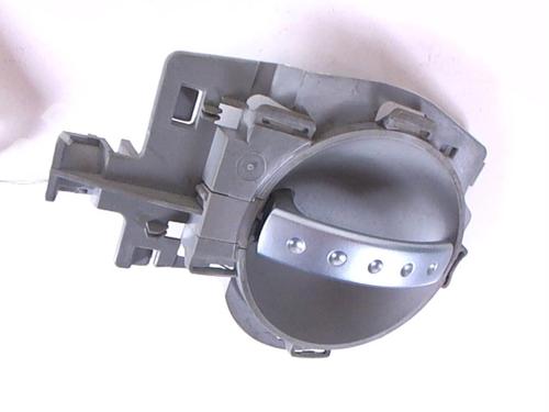 Used Front left interior door handle Front left interior door handle CITROËN C3 Pluriel (HB_) 1.4 (73 hp) 20443766 20443766