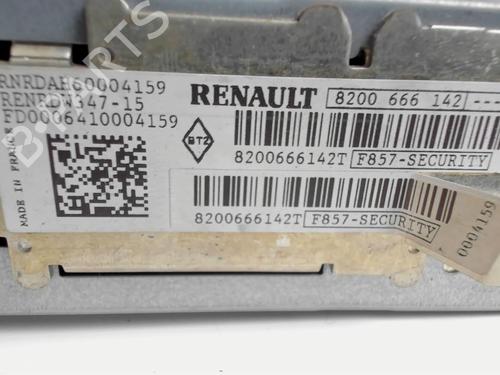 Used Radio RENAULT GRAND SCÉNIC II (JM0/1_) 2.0 dCi (JM1K) (150 hp) 20429010
