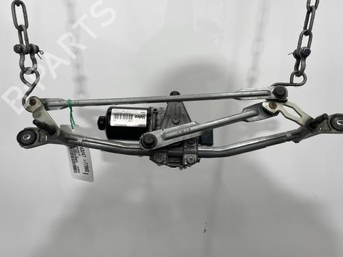 Used Front wiper motor FIAT 500L (351_, 352_) 1.3 D Multijet (199LXY1A, 199LXY11) (84 hp) 30479918