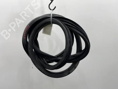 Used Rubber door seal PEUGEOT 407 SW (6E_, 6D_) 1.6 HDi 110 (109 hp) 20438839