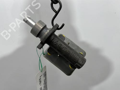 Used Brake master cylinder PEUGEOT 406 (8B) 1.9 TD (90 hp) 31139200