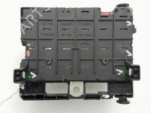 Used Fuse box Fuse box 24596566 24596566
