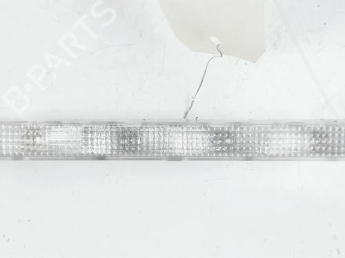 3º Stop TOYOTA YARIS (_P9_) 1.4 D-4D (NLP90_, NLP90R) (90 hp) 32275848