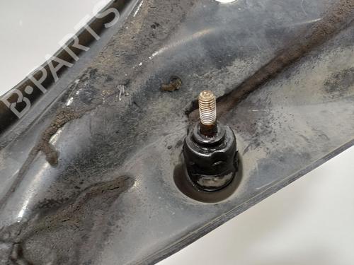 Used Right front suspension arm Right front suspension arm 38562045 38562045