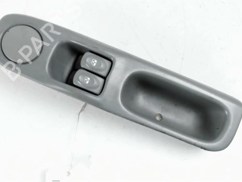 Used Left front window switch RENAULT TWINGO I (C06_) 1.2 (C066, C068) (58 hp) 31159454