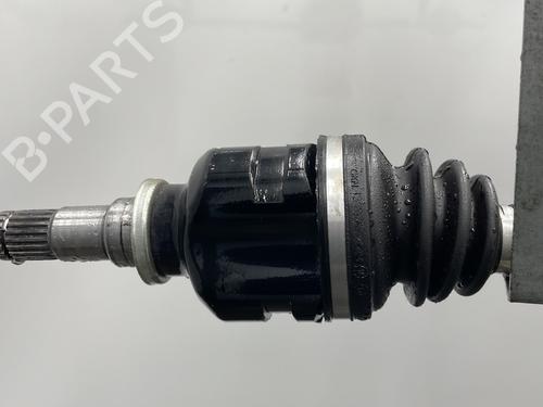 Right front driveshaft TOYOTA YARIS (_P13_) 1.5 Hybrid (NHP130_, NHP130) | BP22415400M39 