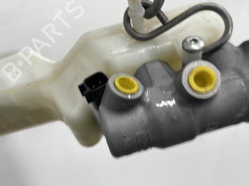 Used Brake master cylinder Brake master cylinder FORD ECOSPORT 1.0 EcoBoost (125 hp) 30308578 30308578