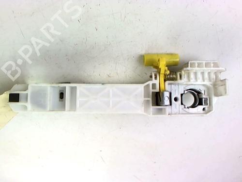 Used Front right exterior door handle KIA CERATO I Hatchback (LD) 1.6 CRDi (115 hp) 20402890