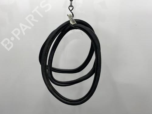 Used Rubber door seal PEUGEOT 308 II (LB_, LP_, LW_, LH_, L3_) 1.6 HDi (92 hp) 20389400