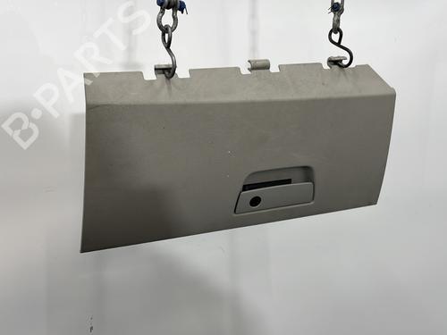 Used Glove box Glove box LANCIA VOYAGER MPV (404_) 2.8 CRD (RT, 53) (177 hp) 31654211 31654211