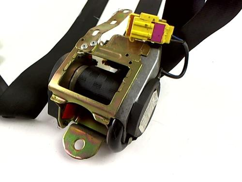 Used Front right seatbelt Front right seatbelt VW POLO IV (9N_, 9A_) 1.9 SDI (64 hp) 20425490 20425490