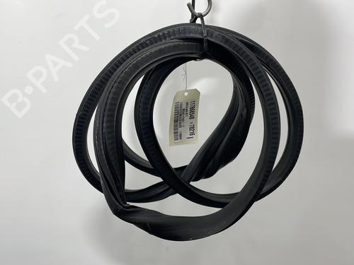 Used Rubber door seal RENAULT MEGANE IV Hatchback (B9A/M/N_) 1.2 TCe 130 (B9MR) (130 hp) 30890877