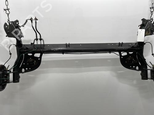Used Rear axle RENAULT CLIO III (BR0/1, CR0/1) 1.2 16V (BR02, BR0J, BR11, CR02, CR0J, CR11) (75 hp) 27572162