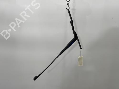 Used Front windshield wiper arm BMW 2 Active Tourer (F45) 218 d (150 hp) 29291355