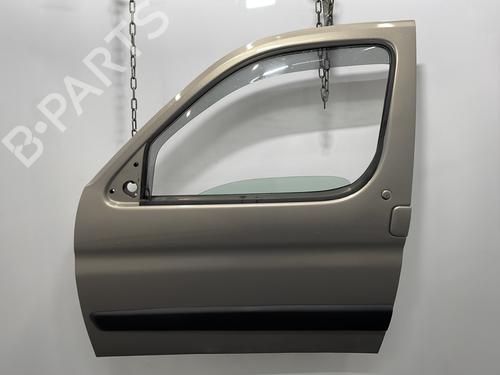 Used Left front door CITROËN BERLINGO / BERLINGO FIRST MPV (MF_, GJK_, GFK_) 1.4 i (MFKFX, MFKFW, GJKFWB, GJKFWC, GFKFWC) (75 hp) 28613192