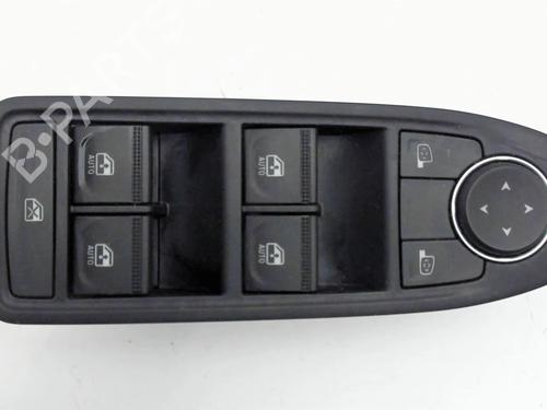 Comutador vidro frente esquerdo RENAULT CLIO V (B7_) 1.0 TCe 90 (B7MT) (91 hp) 33131323