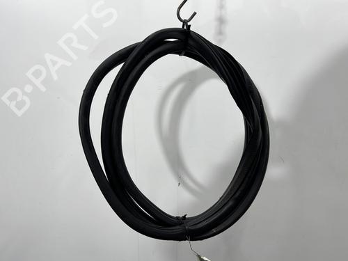 Used Rubber door seal PEUGEOT 206 Hatchback (2A/C) 1.4 i (75 hp) 31355541