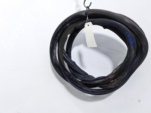 Used Rubber door seal Rubber door seal VW SHARAN (7M8, 7M9, 7M6) 1.9 TDI (115 hp) 40003002 40003002