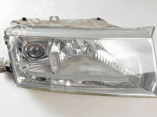 Right headlight SKODA OCTAVIA I (1U2) 1.9 TDI | BP20464610C29 