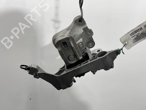 Used Gearbox mount PEUGEOT 2008 II (UD_, US_, UY_, UJ_, UR_, UC_) 1.2 PureTech 100 (USHNK) (101 hp) 32149594