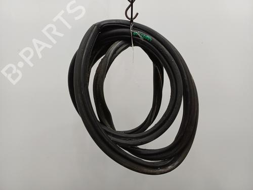 Used Rubber door seal Rubber door seal MERCEDES-BENZ M-CLASS (W163) ML 270 CDI (163.113) (163 hp) 22104184 22104184