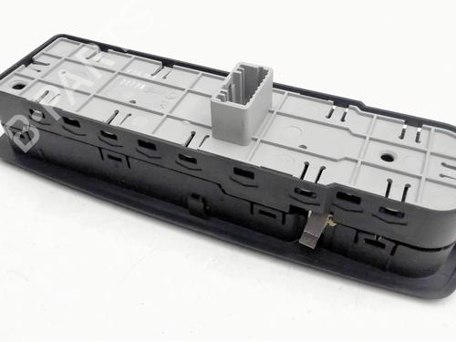 Left front window switch RENAULT LAGUNA III (BT0/1) 2.0 dCi (BT01, BT08, BT09, BT0E, BT0K, BT12, BT1C, BT1D,... | BP29625256I27 