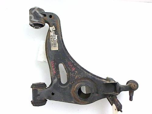 Used Left front suspension arm MERCEDES-BENZ C-CLASS (W202) C 220 D (202.121) (95 hp) 20415730