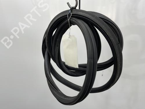 rubber-door-seal-bmw-3-coupe-e92-2005-2006-2007-2008-2009-2010-2011-2012-2013-25586650 main image