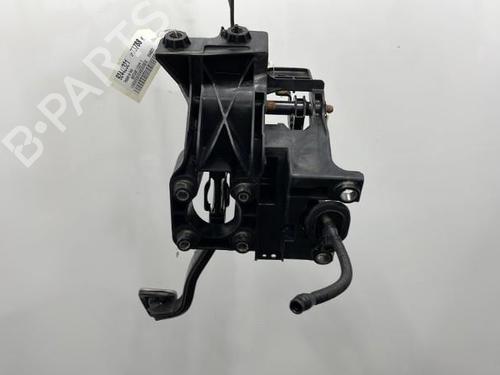 Used Break pedal Break pedal FORD USA MUSTANG Coupe 5.0 V8 (422 hp) 21240596 21240596