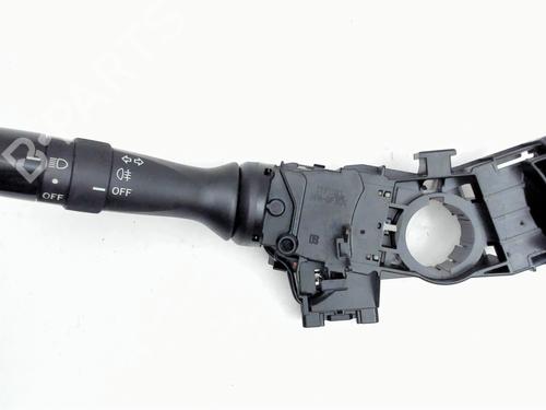 Used Switch TOYOTA YARIS (_P9_) 1.4 D-4D (NLP90_, NLP90R) (90 hp) 32396586
