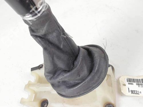 Used Gear lever Gear lever TOYOTA YARIS (_P1_) 1.4 D-4D (NLP10_, NLP10R) (75 hp) 20450401 20450401
