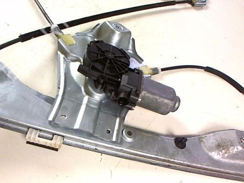 Used Front right window mechanism Front right window mechanism RENAULT CLIO III (BR0/1, CR0/1) 1.5 dCi (BR17, CR17) (86 hp) 20426630 20426630
