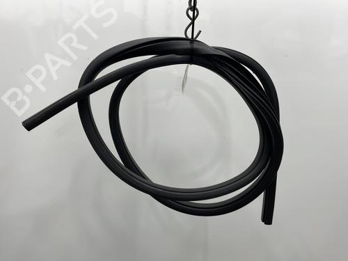 Used Rubber door seal FORD KUGA II (DM2) 2.0 TDCi (140 hp) 23777998
