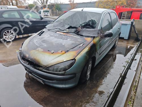 Brukte deler til PEUGEOT 206 Hatchback (2A/C) 1.1 i (60 hp) 4372000