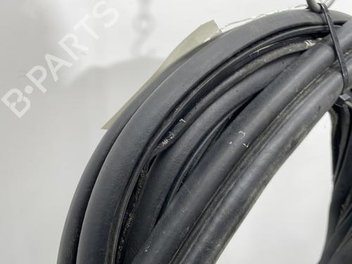 Gummiliste Gummiliste LANCIA VOYAGER MPV (404_) 2.8 CRD (RT, 53) (177 hp) 31654213 31654213