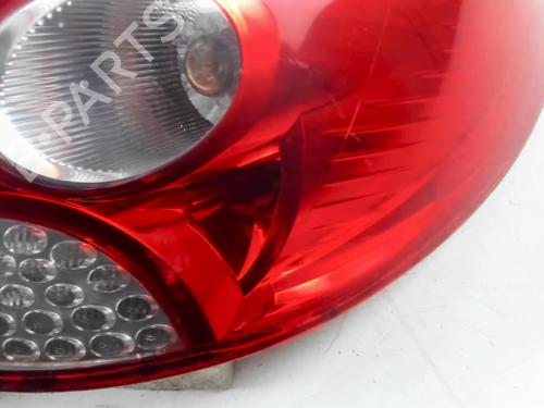 Right taillight PEUGEOT 206+ (2L_, 2M_) 1.4 HDi eco 70 | BP32275876C35