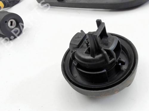 Ignition barrel PEUGEOT 1007 (KM_) 1.4 HDi | BP31871478M48