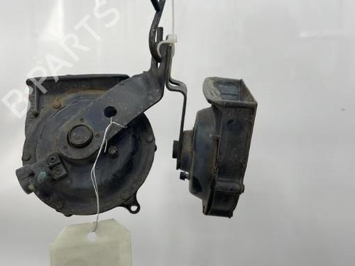 Used Horn OPEL SINTRA (APV) 2.2 i 16V (OUN16, Y94) (141 hp) 20395786