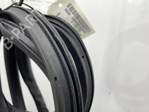Rubber door seal SEAT IBIZA IV (6J5, 6P1) 1.9 TDI | BP22756810C142 