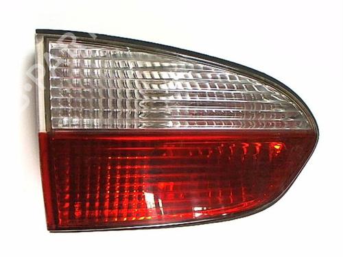 Used Left tailgate light HYUNDAI H-1 / STAREX Bus (A1) 2.5 TCi (101 hp) 22913945
