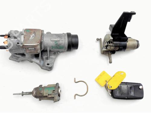 Used Ignition barrel VW POLO IV (9N_, 9A_) 1.4 TDI (70 hp) 31074466