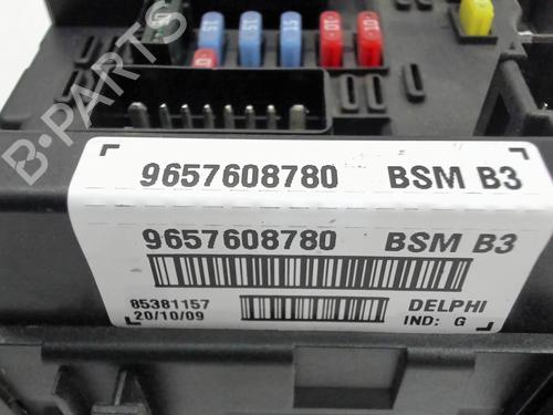 Used Fuse box Fuse box PEUGEOT 206+ (2L_, 2M_) 1.4 HDi eco 70 (68 hp) 30547487 30547487