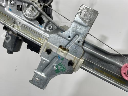 Rear right window mechanism PEUGEOT 208 I (CA_, CC_) 1.2 THP 110 | BP32014048C25 
