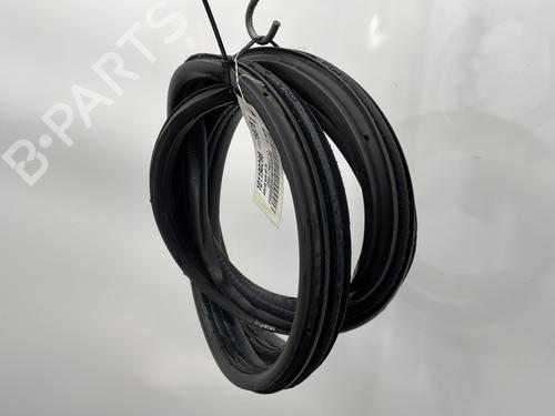 rubber-door-seal-opel-corsa-c-x01-2000-2001-2002-2003-2004-2005-2006-2007-2008-2009-23779319 main image