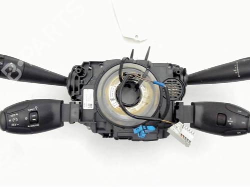 Used Steering column stalk CITROËN C3 II (SC_) 1.4 HDi 70 (SC8HZC, SC8HR0, SC8HP4) (68 hp) 32149367