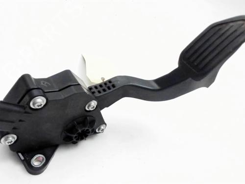 Used Electronic module Electronic module TOYOTA VERSO S (_P12_) 1.4 D4-D (NLP121_, NLP121R) (90 hp) 21241325 21241325