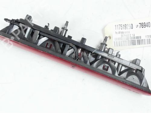 Used Third brake light Third brake light PEUGEOT 206 Hatchback (2A/C) 1.4 i (75 hp) 30848200 30848200